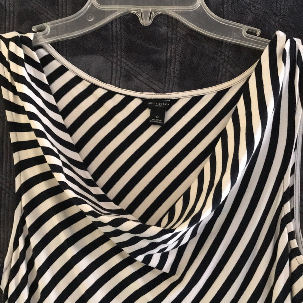 NWOT Ann Taylor knee-length dress